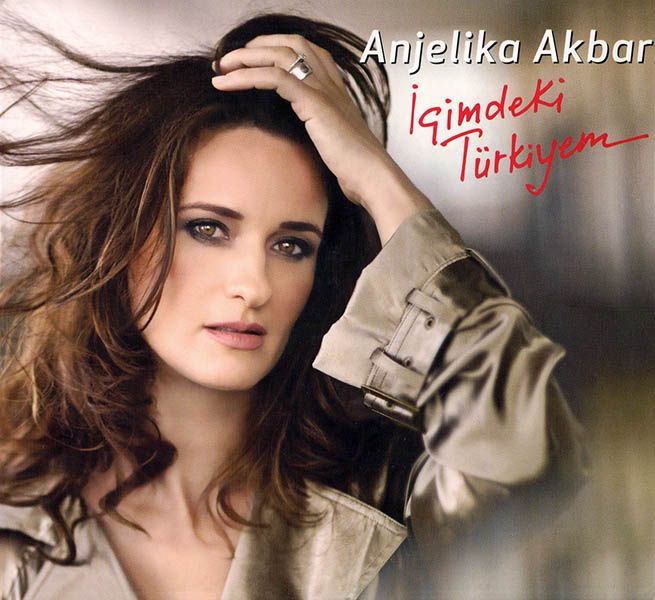 cimdeki anjelika akbar 