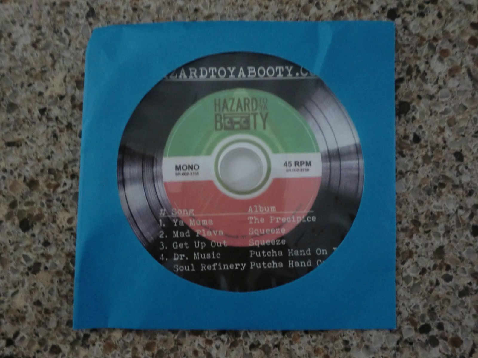 concert sampler hazard to ya booty 