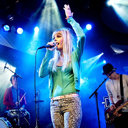 elecoustica the asteroids galaxy  