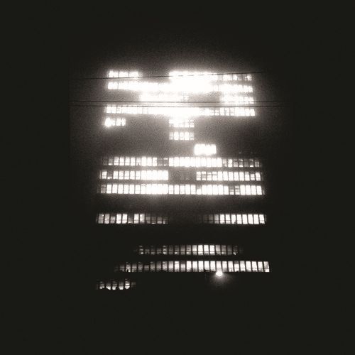 elegantenow is good squarehead  