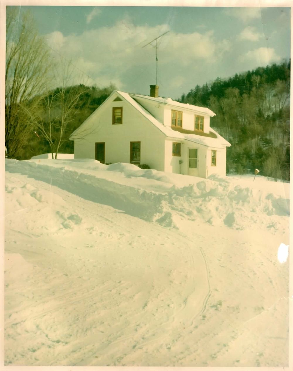 elluseves flight luke chrisinger 