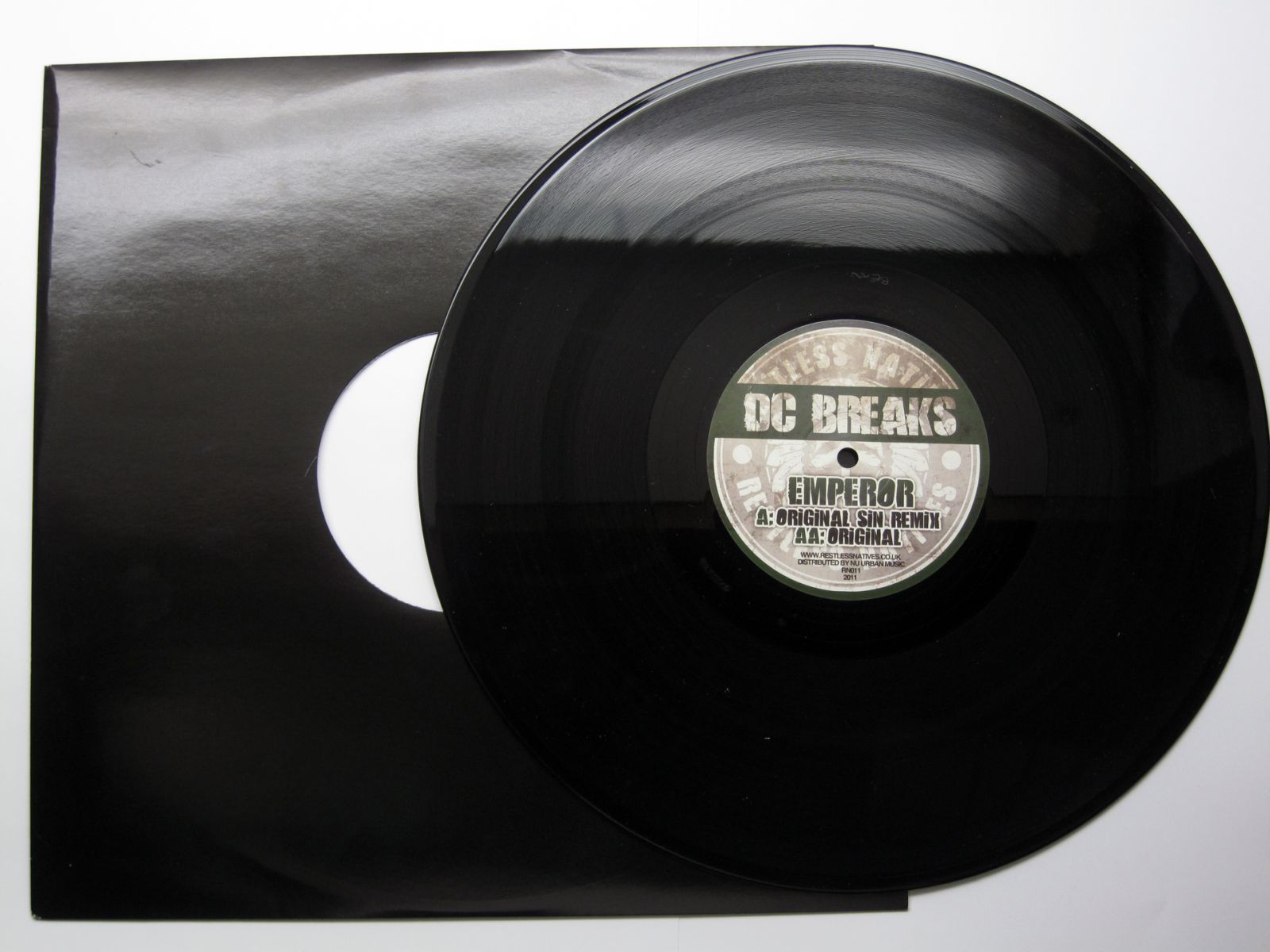 emperor dc breaks v0 