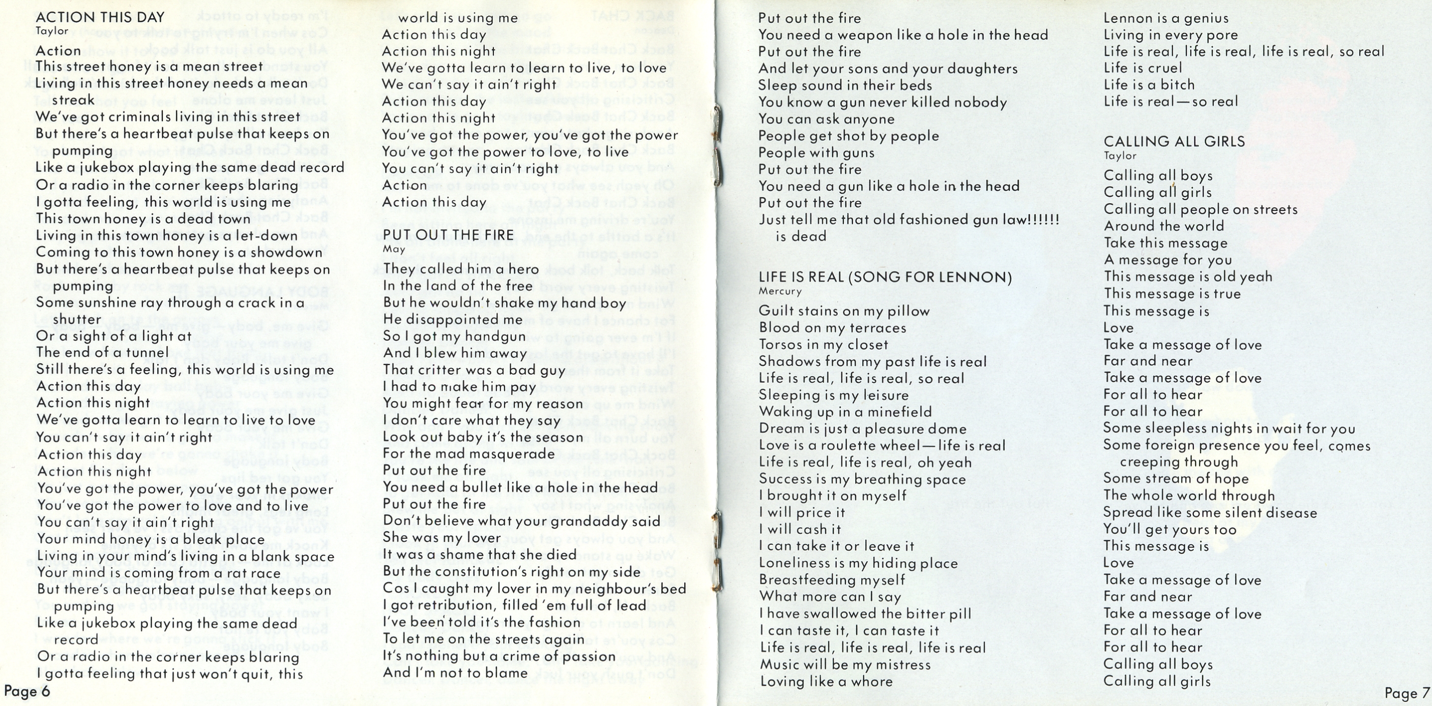 Queen  Hot Space booklet4 