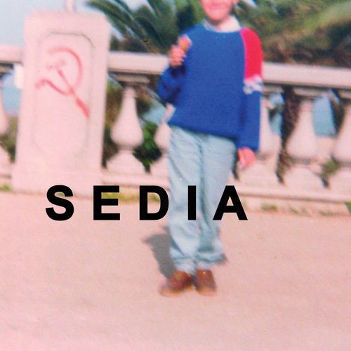 sedia sedia  