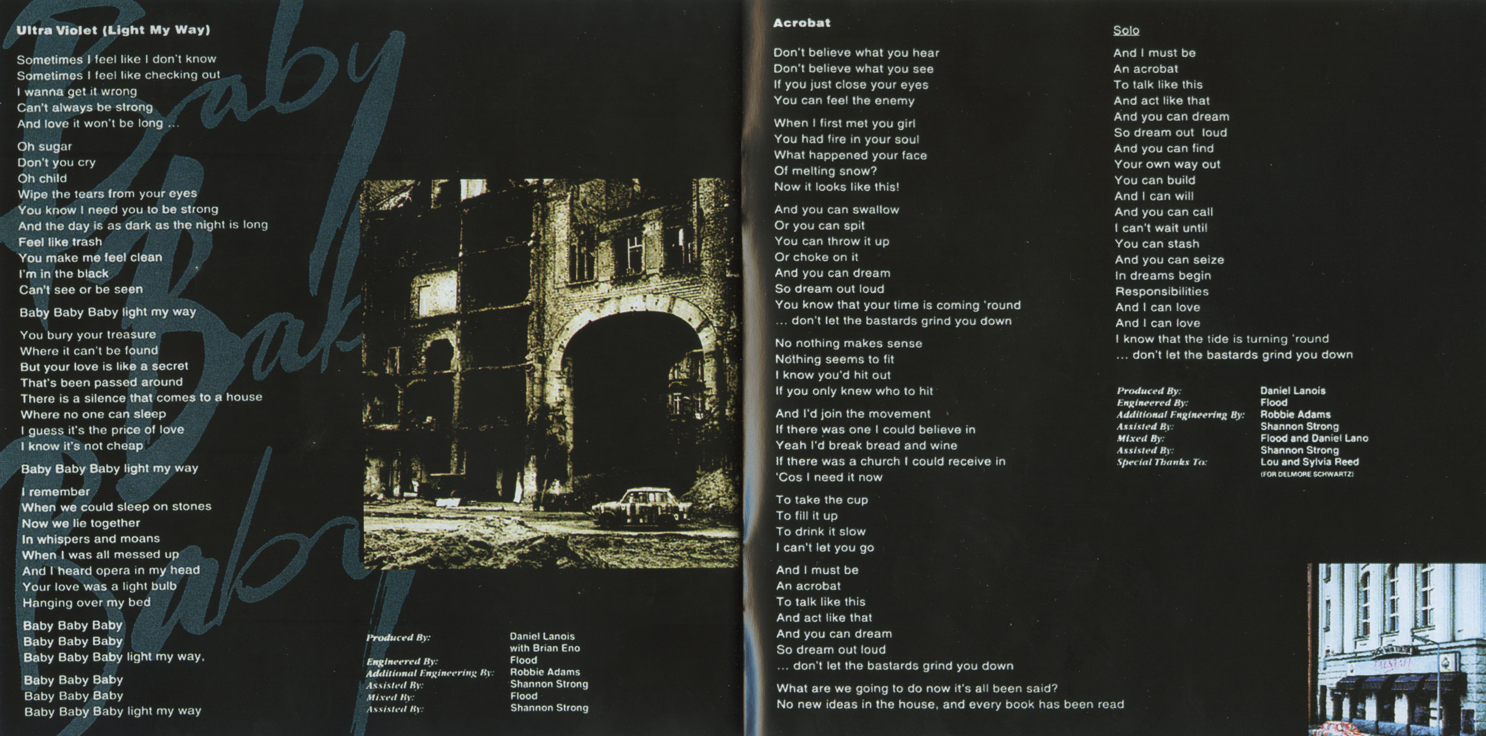 U2  Achtung Baby booklet12 